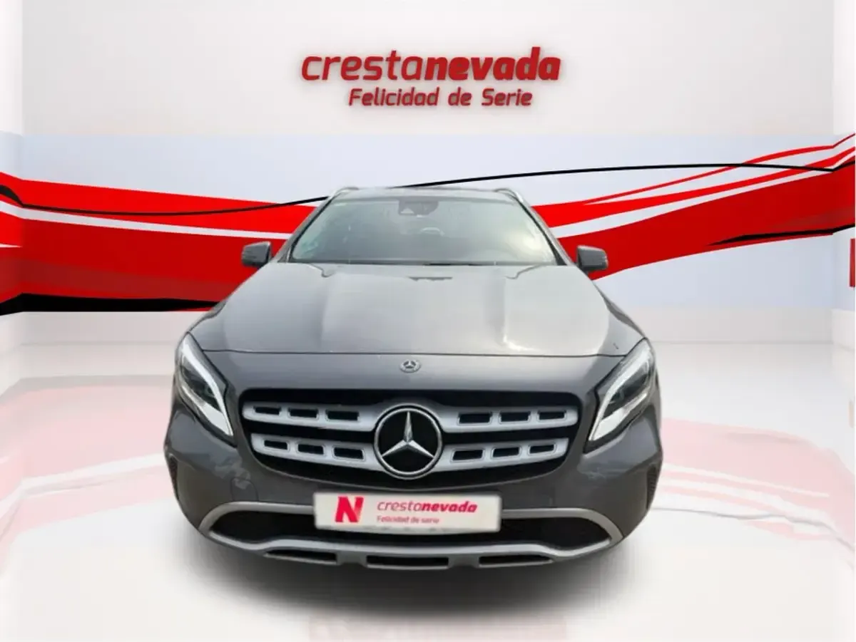 Usado Mercedes GLA200 136 CV (100 kW) 2018 Gris SUV