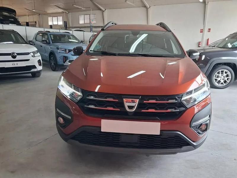 Usado Dacia Jogger Extreme 110 HP (80 kW) 2022 Laranja Monovolume