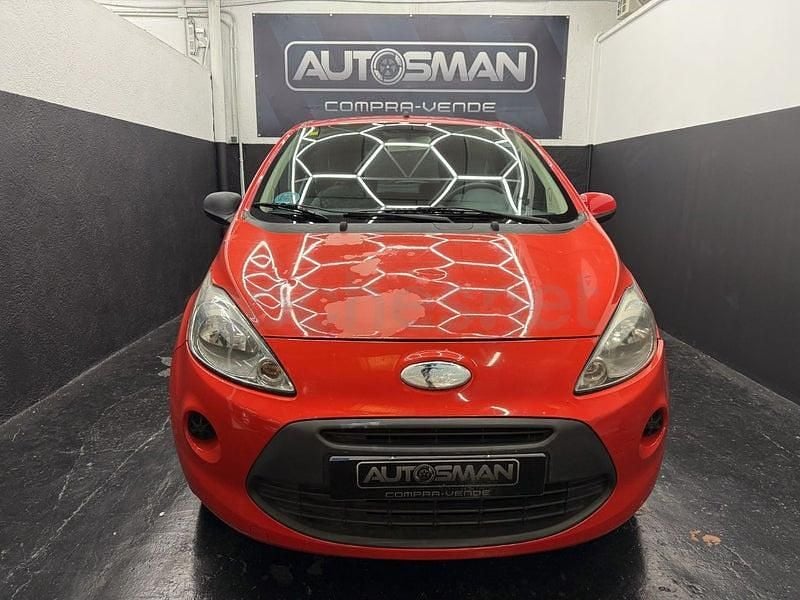 Usado Ford Ka Trend 69 CV (50 kW) 2010 Rojo Utilitario