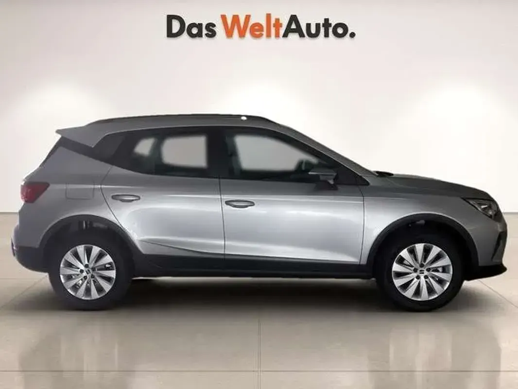 Usado Seat Arona Style 116 CV (85 kW) 2024 Gris SUV