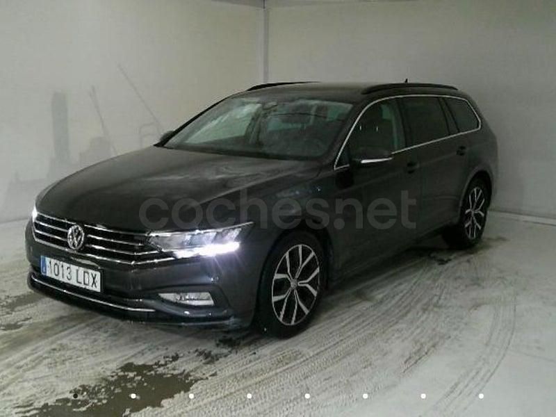 Usado VW Passat 150 CV (110 kW) 2020 Blanco Familiar