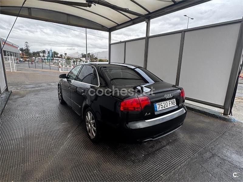 Usado Audi A4 140 CV (102 kW) 2007 Negro Berlina