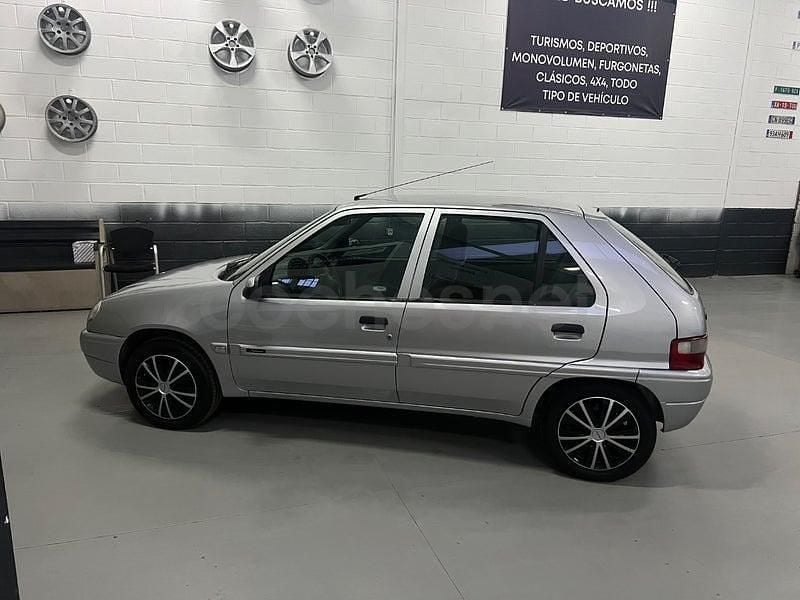 Brugt Citroën Saxo 60 HK (44 kW) 2001 Grå Hatchback