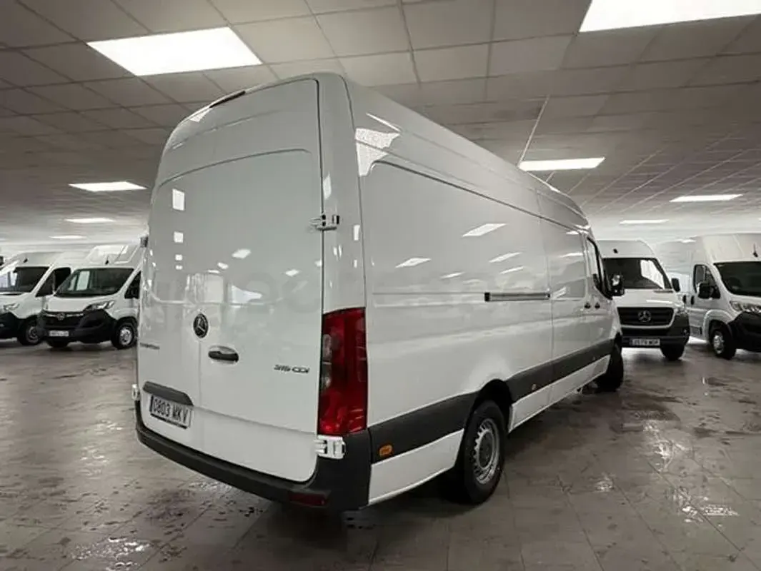 Usado Mercedes Sprinter 150 CV (110 kW) 2022 Blanco Van