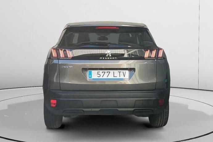 Usado Peugeot 3008 Active 130 CV (95 kW) 2021 SUV