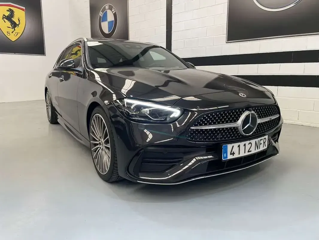 Usado Mercedes C220 200 CV (147 kW) 2021 Negro Berlina