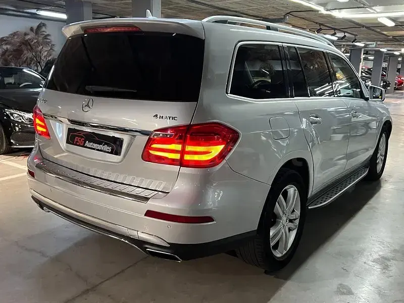 Usado Mercedes GL500 435 CV (319 kW) 2013 Gris / plata SUV