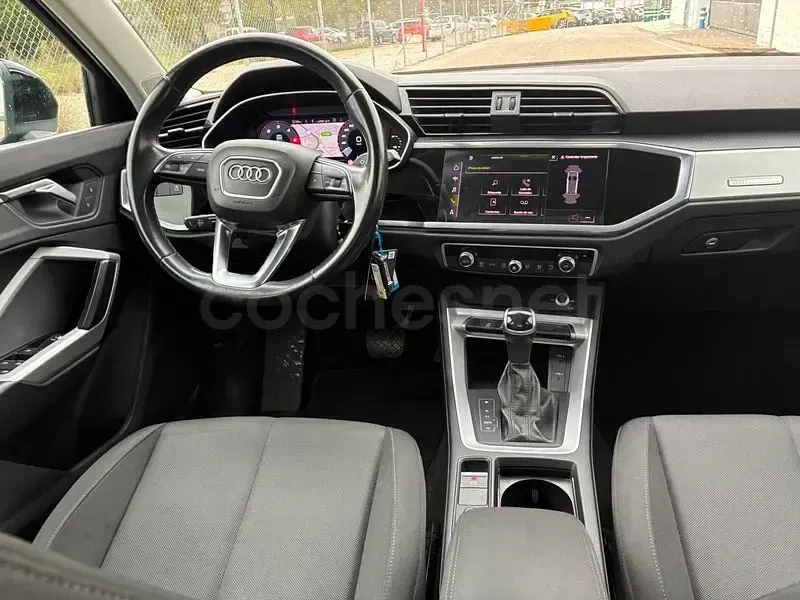 Usado Audi Q3 150 CV (110 kW) 2022 Negro SUV