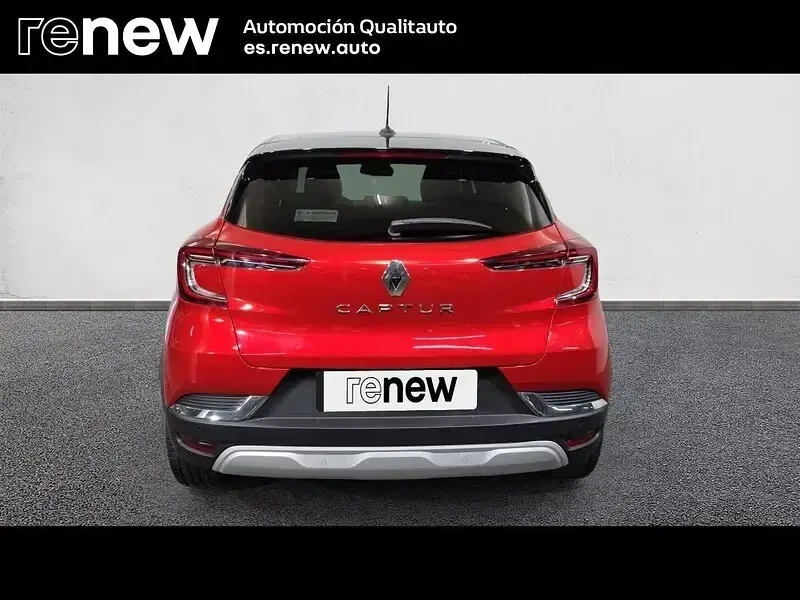 Usado Renault Captur 140 CV (102 kW) 2022 Rojo SUV