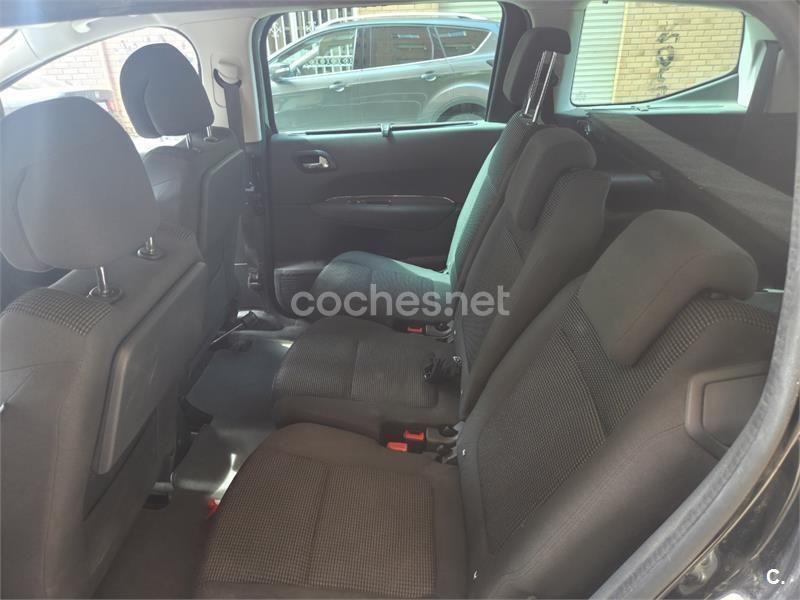 Negro Usado 2016 Peugeot 5008 Style Monovolumen | 9800 € (Precio justo) - Imagen 1/4