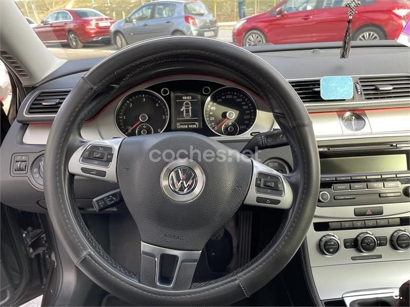 Usado VW Passat 105 CV (77 kW) 2014 Marrón Berlina