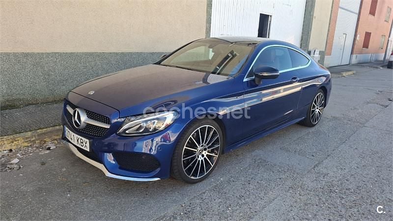 Usado Mercedes C250 AMG line 204 CV (150 kW) 2017 Azul Coupe