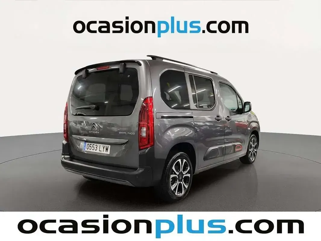 Usado Citroën Berlingo Shine 131 CV (96 kW) 2022 Gris Monovolumen
