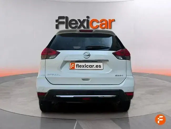 Usado Nissan X-Trail Acenta 150 CV (110 kW) 2020 Gris / plata SUV