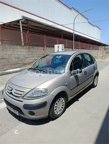 Usado Citroën C3 Furio 70 CV (51 kW) 2007 Beige Berlina