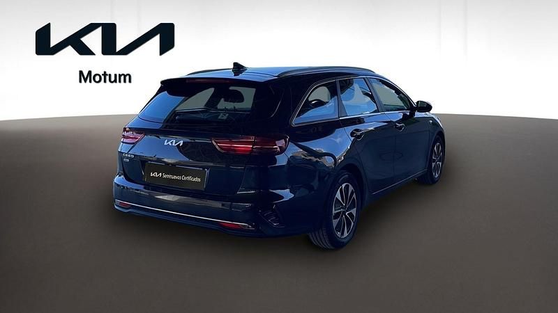 Usado Kia Ceed 100 CV (73 kW) 2025 Black pearl Utilitario