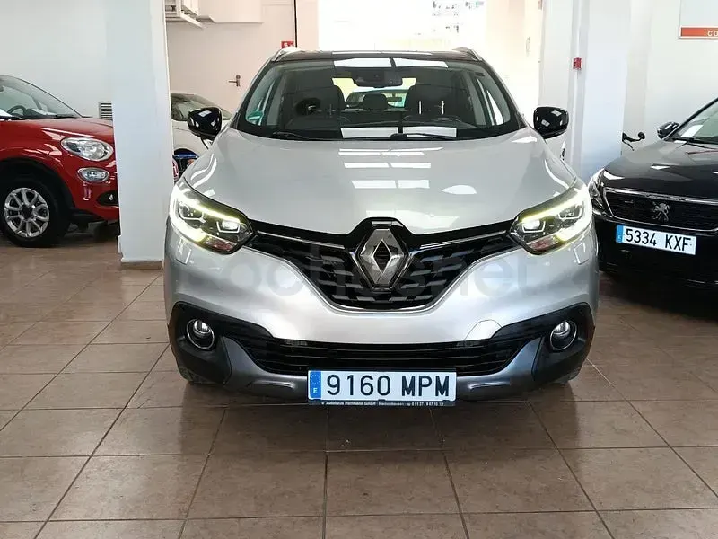Usado Renault Kadjar Zen 130 CV (95 kW) 2015 Gris / plata SUV