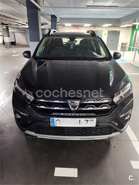 Usado Dacia Sandero Comfort 101 CV (74 kW) 2022 Negro Berlina