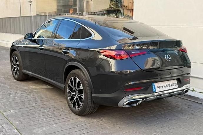 Usado Mercedes GLC300 333 CV (244 kW) 2025 Coupe