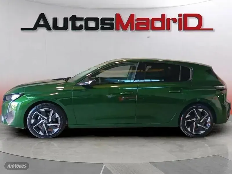 Usado Peugeot 308 Allure 130 CV (95 kW) 2024 Verde Berlina
