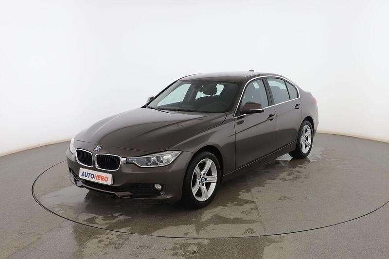 Marrón Usado 2014 BMW 318 Sport Line Berlina | 15.699 € (Precio justo) - Imagen 1/3