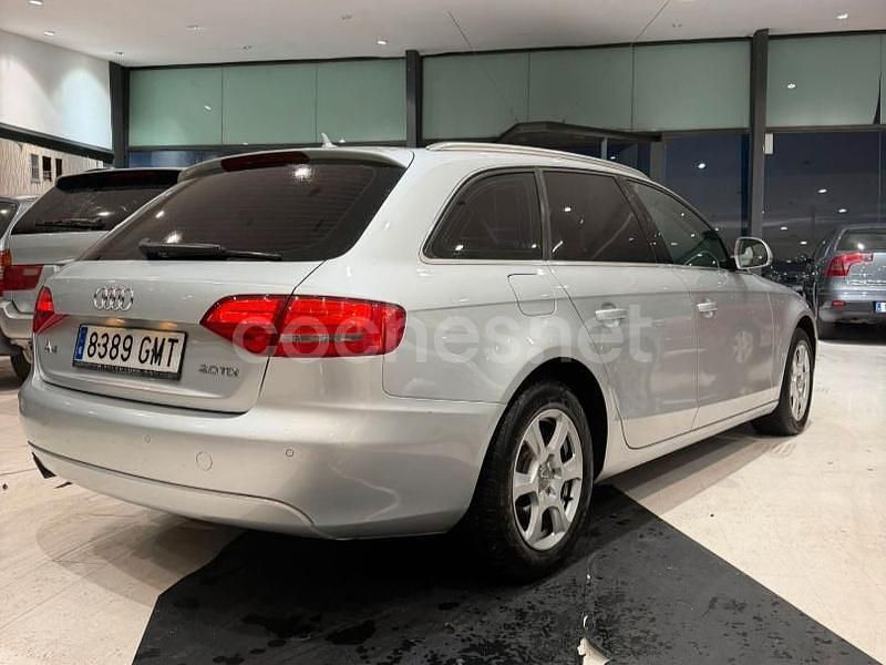 Usado Audi A4 143 CV (105 kW) 2010 Gris / plata Familiar