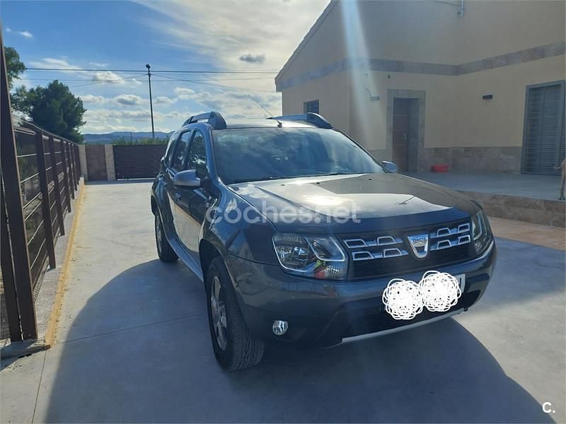 Gris / plata Usado 2014 Dacia Duster Lauréate SUV | 7850 € (Precio justo) - Imagen 1/2