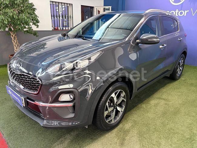 Usado Kia Sportage 136 CV (100 kW) 2020 Gris / plata SUV