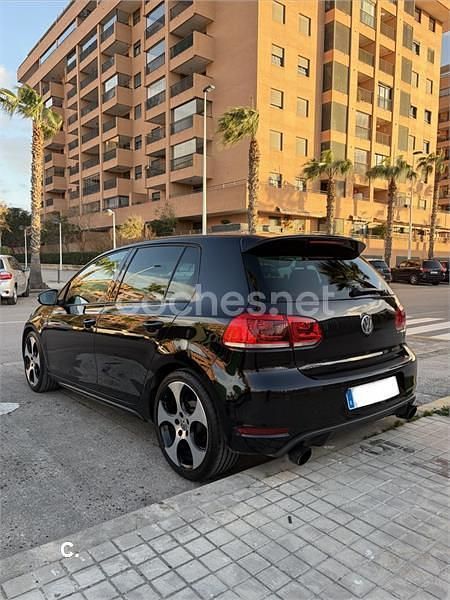 Usado VW Golf VI GTI 210 CV (154 kW) 2010 Negro Utilitario