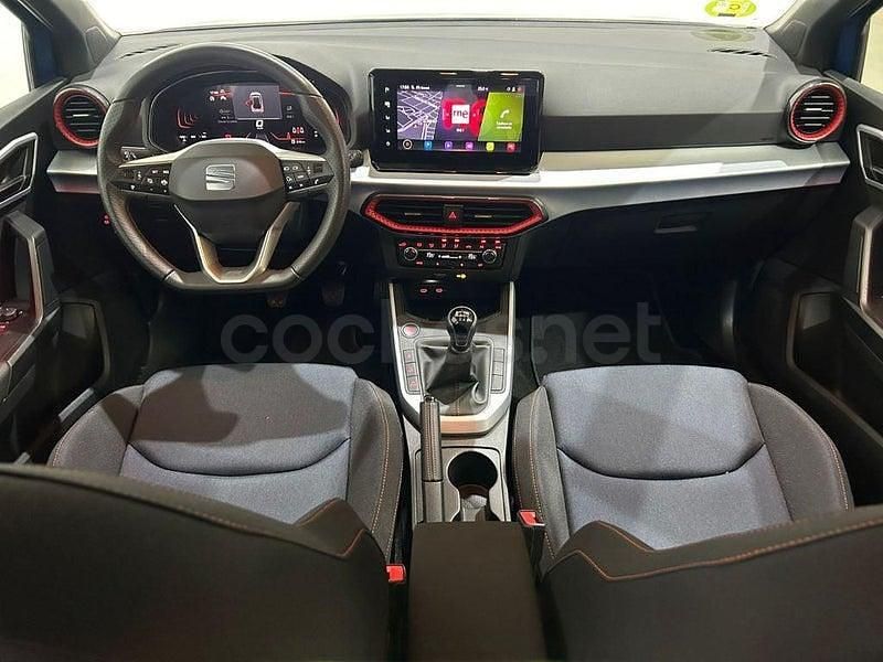 Usado Seat Arona FR 115 CV (84 kW) 2024 Azul SUV
