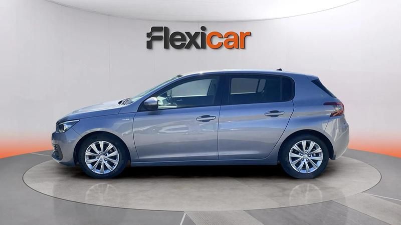 Usado Peugeot 308 Active 131 CV (96 kW) 2020 Gris Utilitario