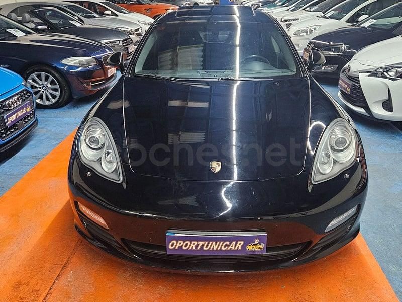 Käytetty Porsche Panamera 250 HP (183 kW) 2012 Musta Viistoperä