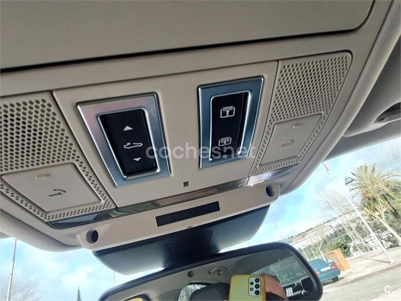 Usado Jaguar XF Prestige 180 CV (132 kW) 2017 Negro Berlina