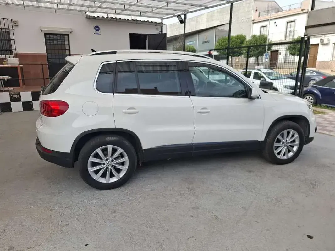Usado VW Tiguan Sportline 140 CV (102 kW) 2013 Blanco SUV