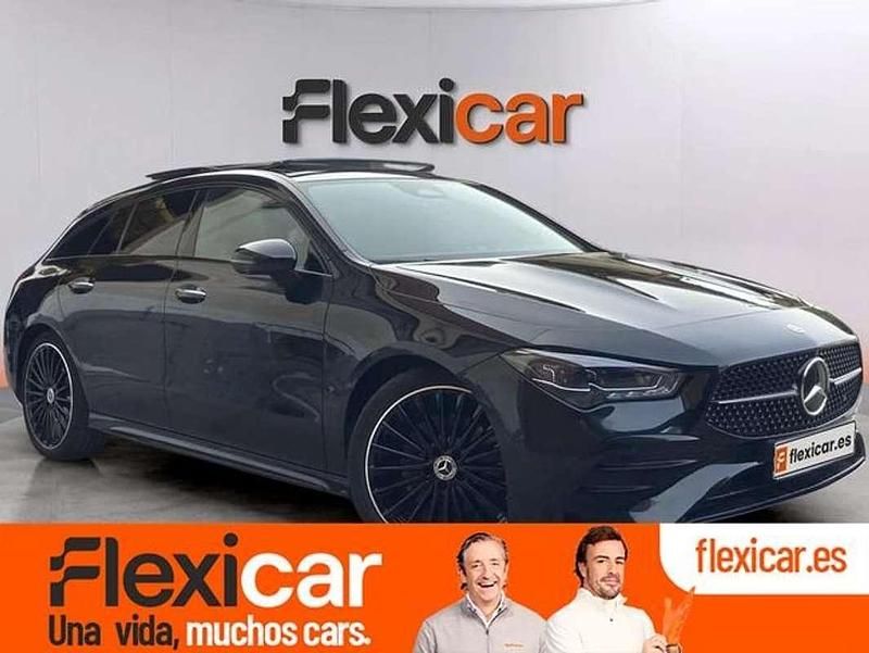Usado Mercedes CLA250e Shooting Brake 218 CV (160 kW) 2024 Negro Familiar