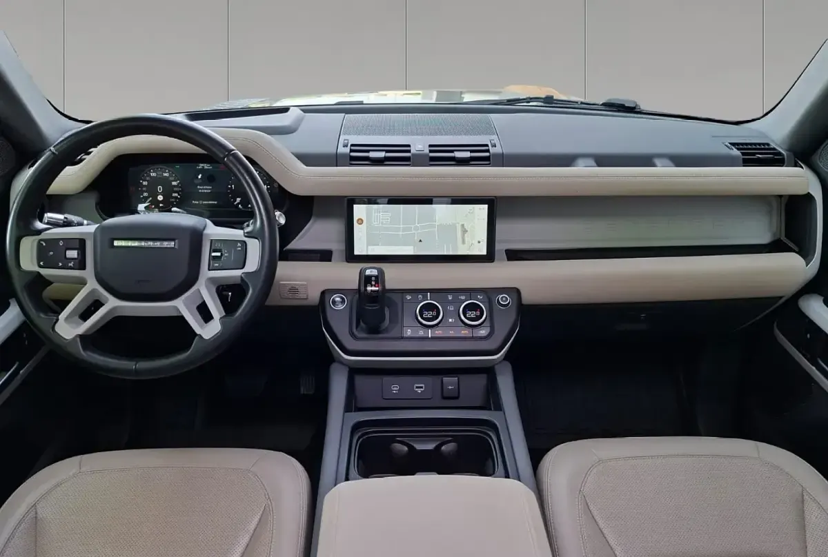 Usado Land Rover Defender SE 249 CV (183 kW) 2022 Pangea green SUV