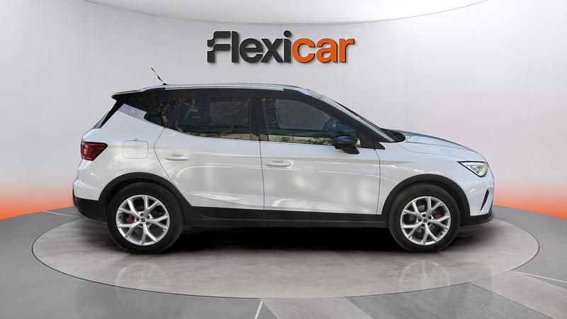 Usado Seat Arona FR 150 CV (110 kW) 2023 Blanco SUV