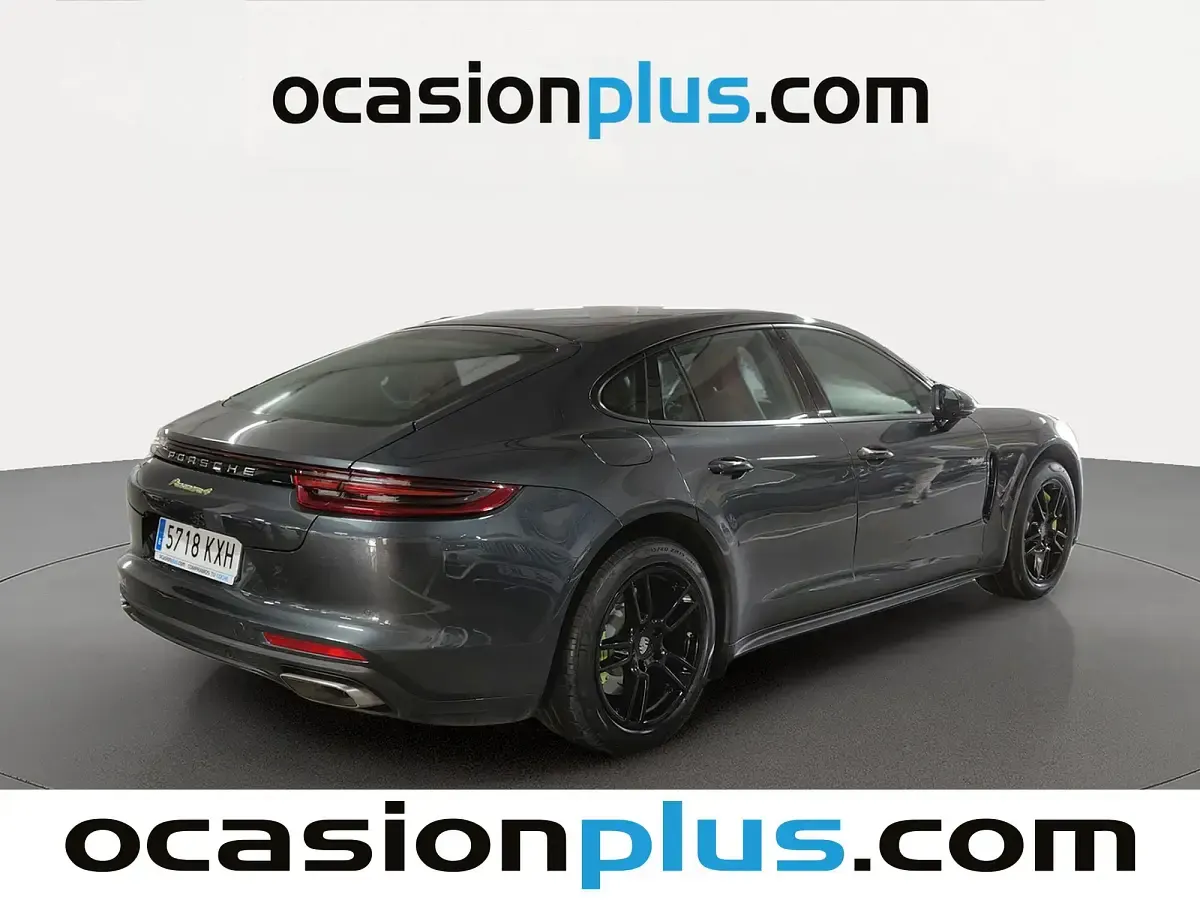Usado Porsche Panamera 462 CV (339 kW) 2019 Gris