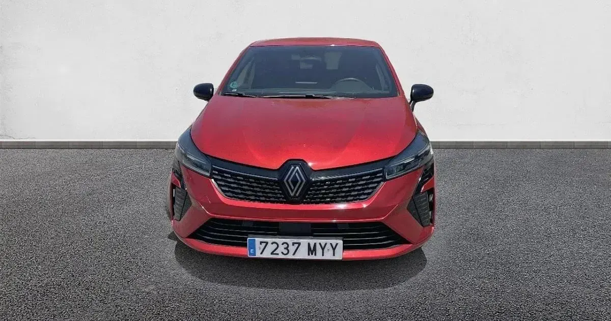 Usado Renault Clio Techno 90 CV (66 kW) 2025 Utilitario