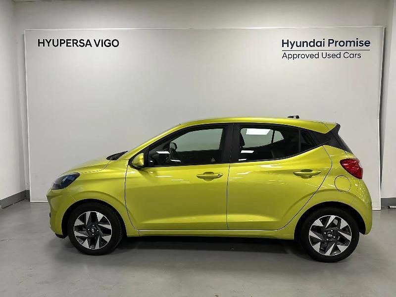 Usado Hyundai i10 67 CV (49 kW) 2025 Amarillo Utilitario