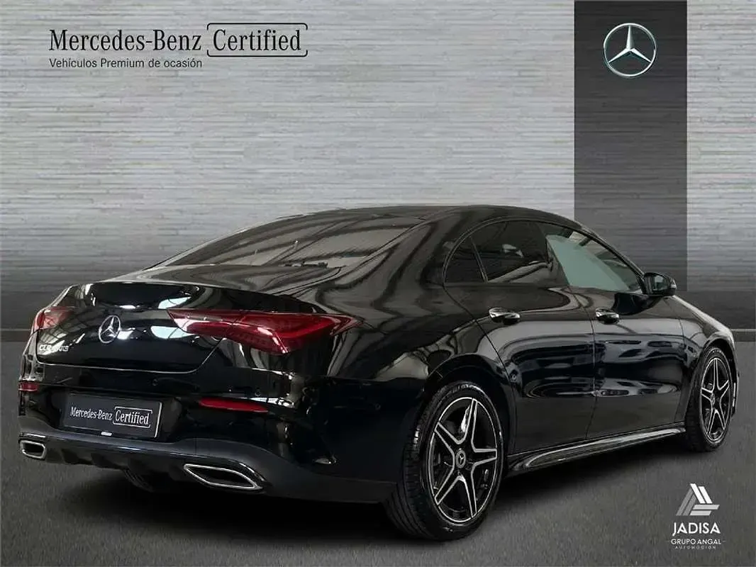 Usado Mercedes CLA200 163 CV (119 kW) 2025 Berlina