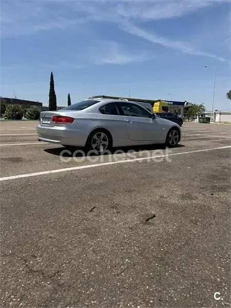 Usado BMW 325 218 CV (160 kW) 2007 Gris / plata Coupe