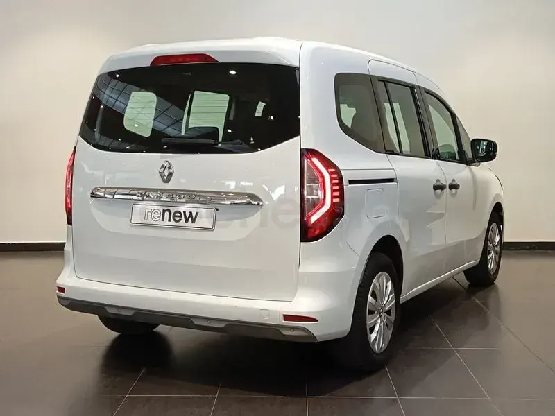 Usado Renault Kangoo Edition One 95 CV (69 kW) 2021 Blanco Monovolumen