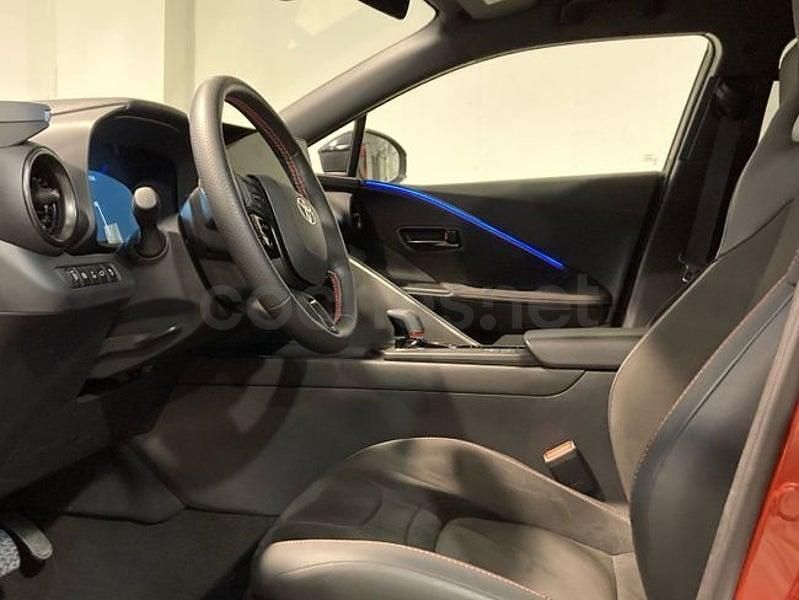 Usado Toyota C-HR Edition 226 CV (166 kW) 2025 Rojo SUV