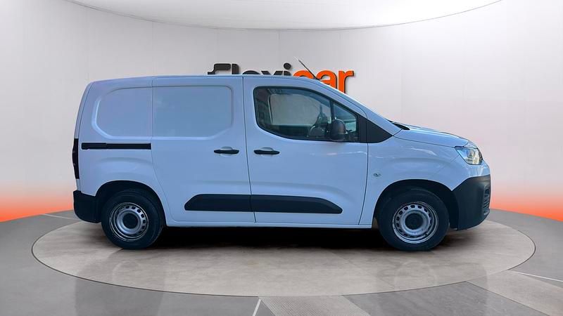 Usado Citroën Berlingo Live 102 CV (75 kW) 2019 Blanco Monovolumen