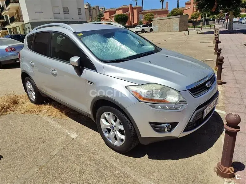 Usado Ford Kuga Trend 140 CV (102 kW) 2012 Gris / plata SUV