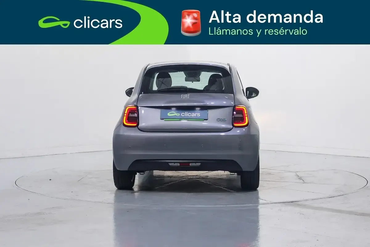Usado Fiat 500e Icon 86 kW (118 CV) 2022 Gris Berlina