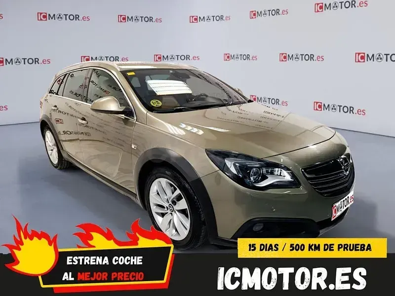 Usado Opel Insignia Sportive 195 CV (143 kW) 2014 Verde Berlina