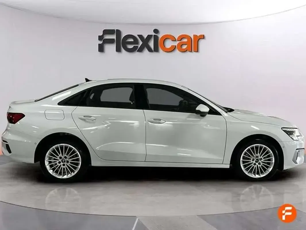 Usado Audi A3 150 CV (110 kW) 2021 Blanco Berlina
