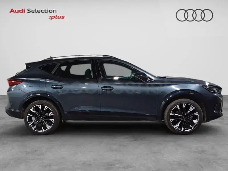 Usado Cupra Formentor 150 CV (110 kW) 2024 Gris / plata SUV